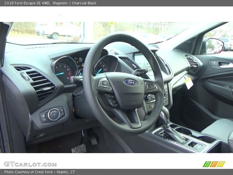 Magnetic / Charcoal Black 2018 Ford Escape SE 4WD