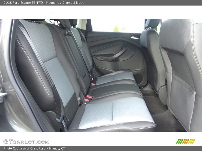 Magnetic / Charcoal Black 2018 Ford Escape SE 4WD