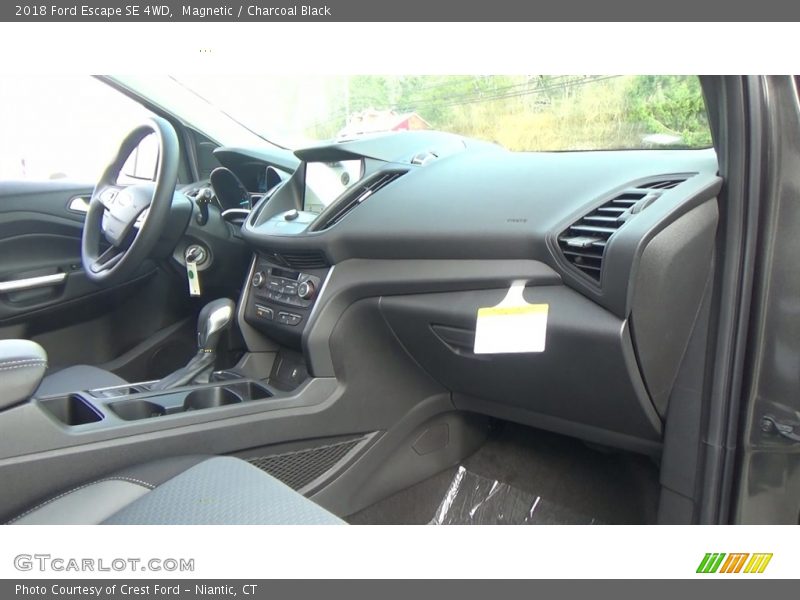 Magnetic / Charcoal Black 2018 Ford Escape SE 4WD