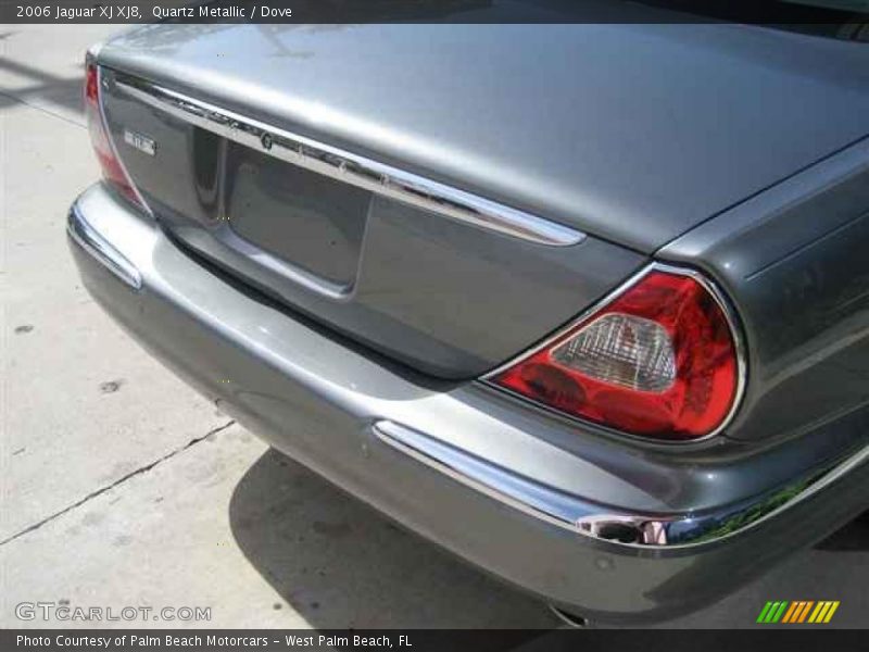 Quartz Metallic / Dove 2006 Jaguar XJ XJ8