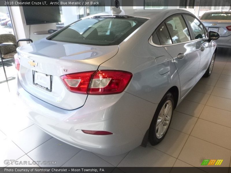 Arctic Blue Metallic / Jet Black 2018 Chevrolet Cruze LT