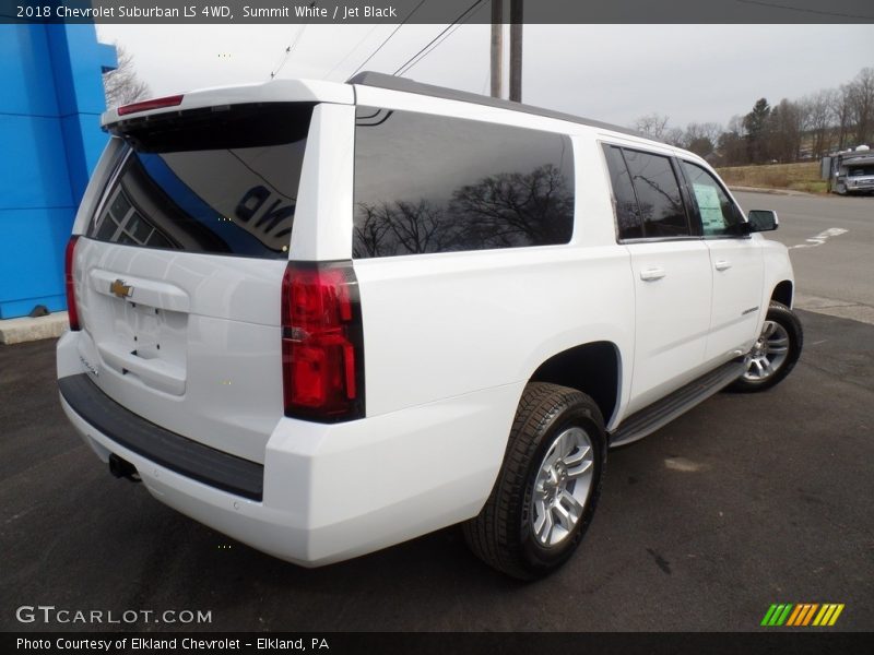 Summit White / Jet Black 2018 Chevrolet Suburban LS 4WD