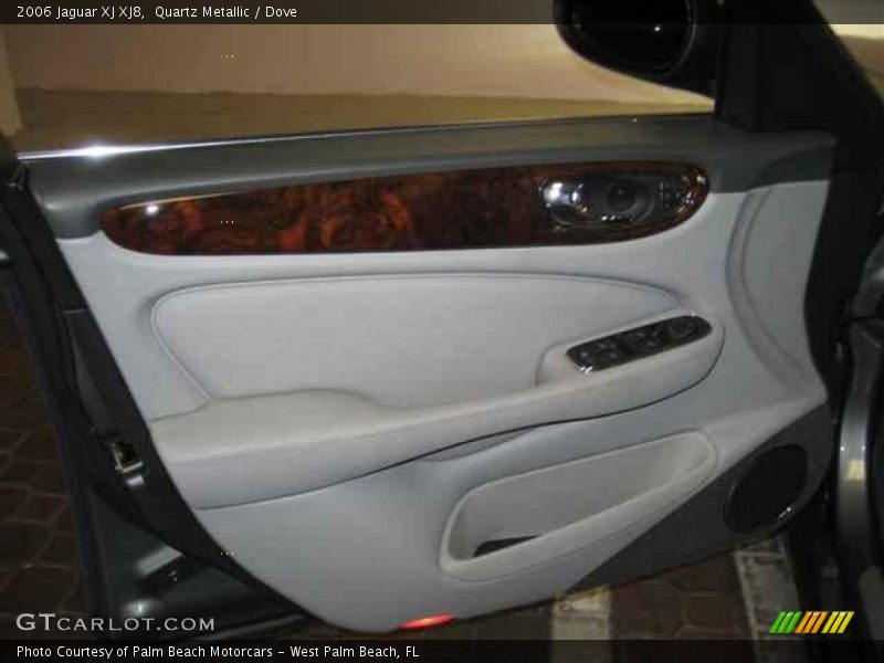 Quartz Metallic / Dove 2006 Jaguar XJ XJ8