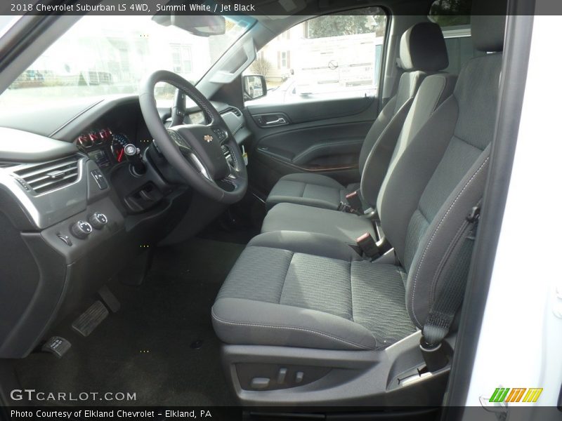 Summit White / Jet Black 2018 Chevrolet Suburban LS 4WD