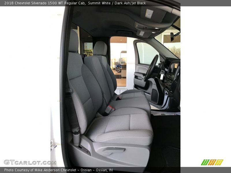 Summit White / Dark Ash/Jet Black 2018 Chevrolet Silverado 1500 WT Regular Cab