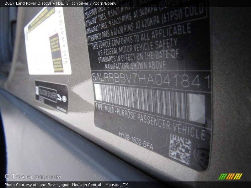 Silicon Silver / Acorn/Ebony 2017 Land Rover Discovery HSE