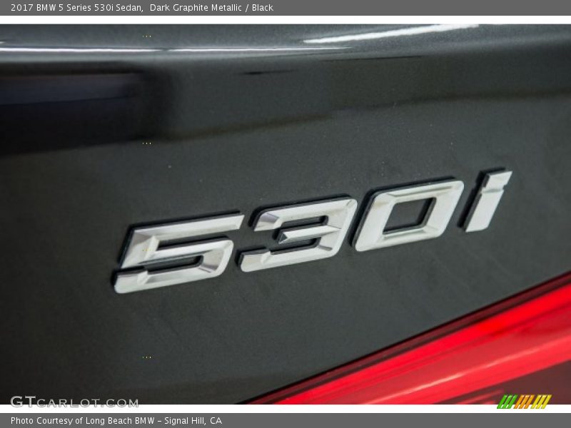 Dark Graphite Metallic / Black 2017 BMW 5 Series 530i Sedan