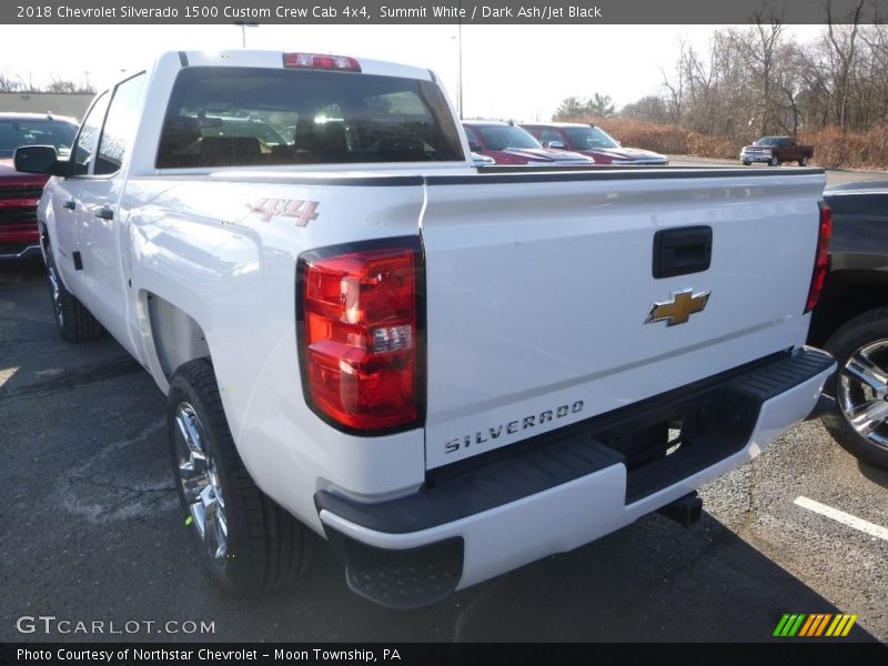 Summit White / Dark Ash/Jet Black 2018 Chevrolet Silverado 1500 Custom Crew Cab 4x4