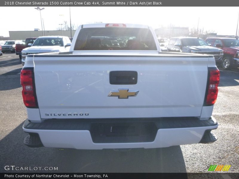 Summit White / Dark Ash/Jet Black 2018 Chevrolet Silverado 1500 Custom Crew Cab 4x4