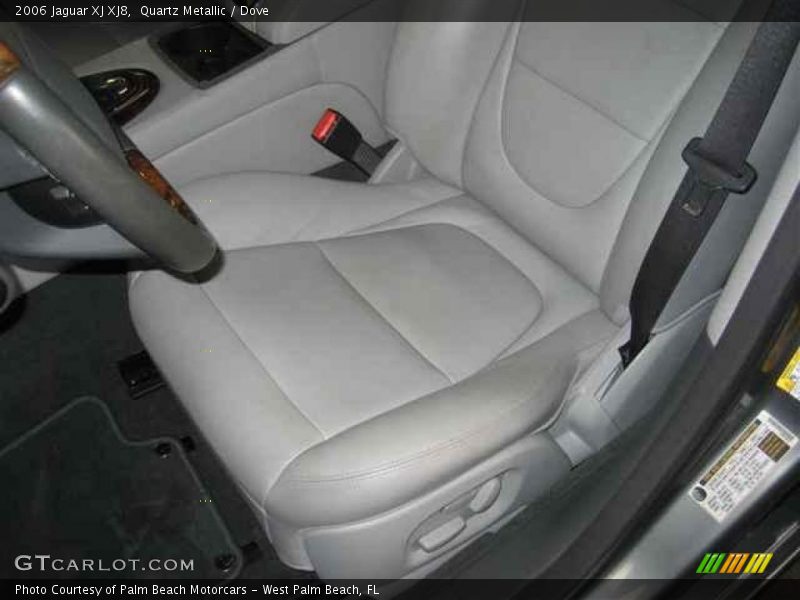 Quartz Metallic / Dove 2006 Jaguar XJ XJ8