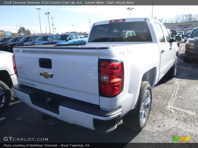 Summit White / Dark Ash/Jet Black 2018 Chevrolet Silverado 1500 Custom Crew Cab 4x4