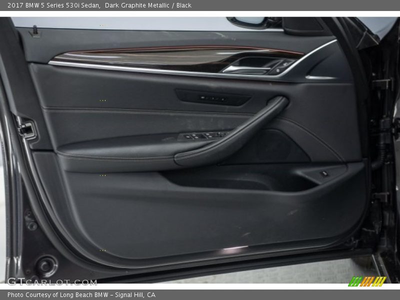Dark Graphite Metallic / Black 2017 BMW 5 Series 530i Sedan