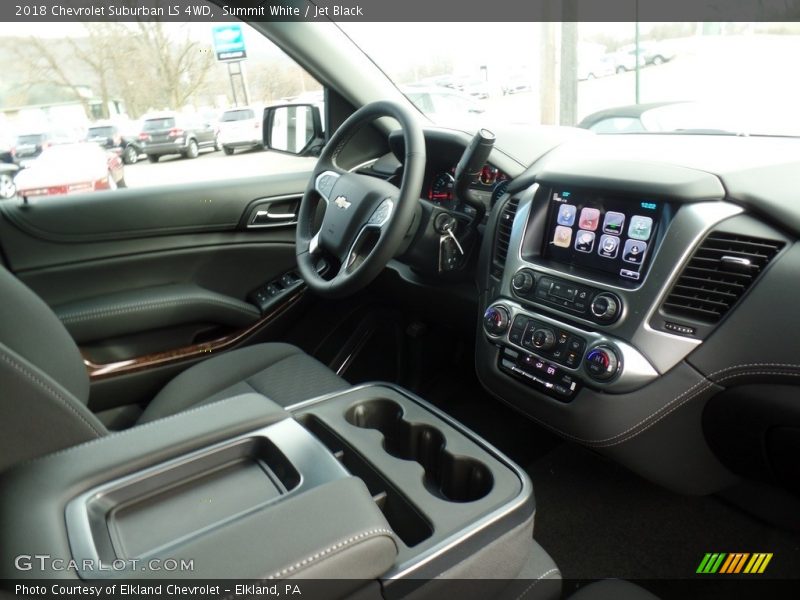 Summit White / Jet Black 2018 Chevrolet Suburban LS 4WD