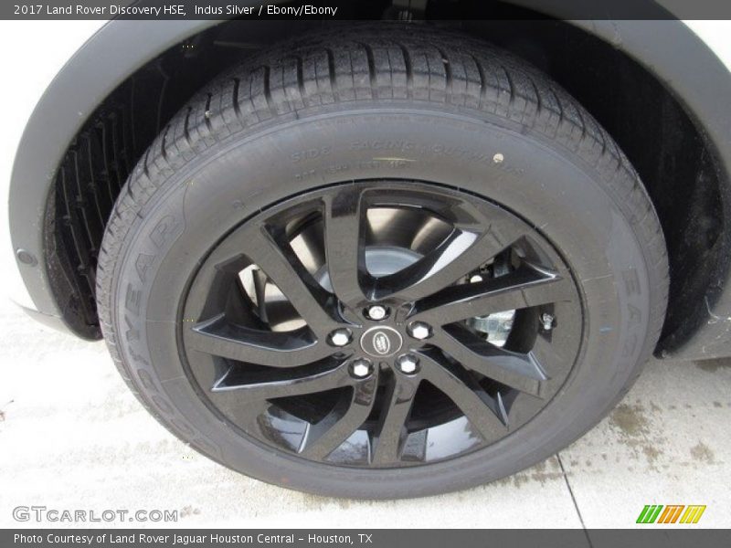 Indus Silver / Ebony/Ebony 2017 Land Rover Discovery HSE