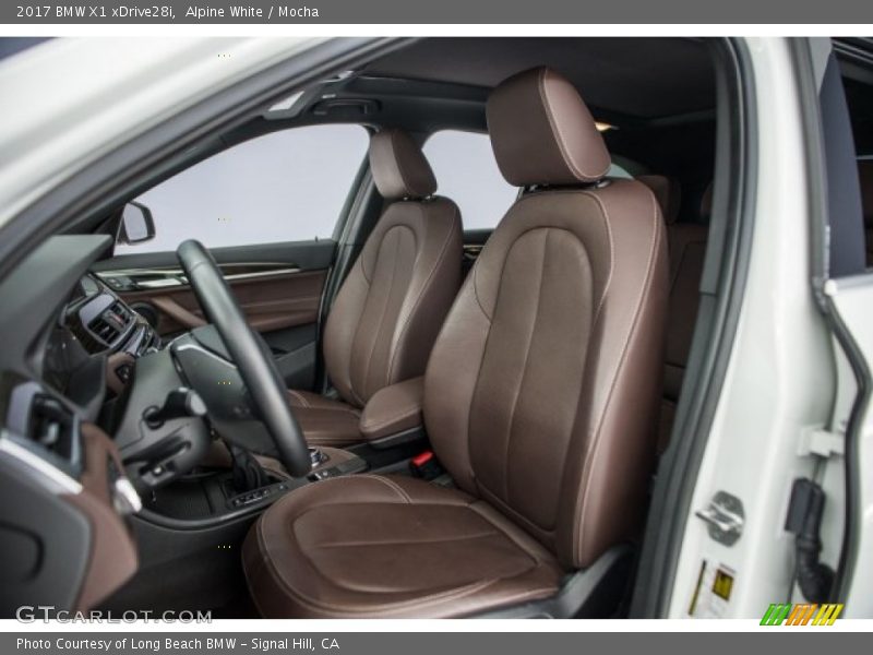 Alpine White / Mocha 2017 BMW X1 xDrive28i