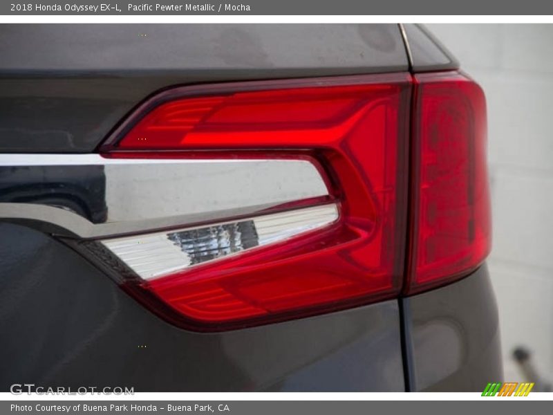 Pacific Pewter Metallic / Mocha 2018 Honda Odyssey EX-L