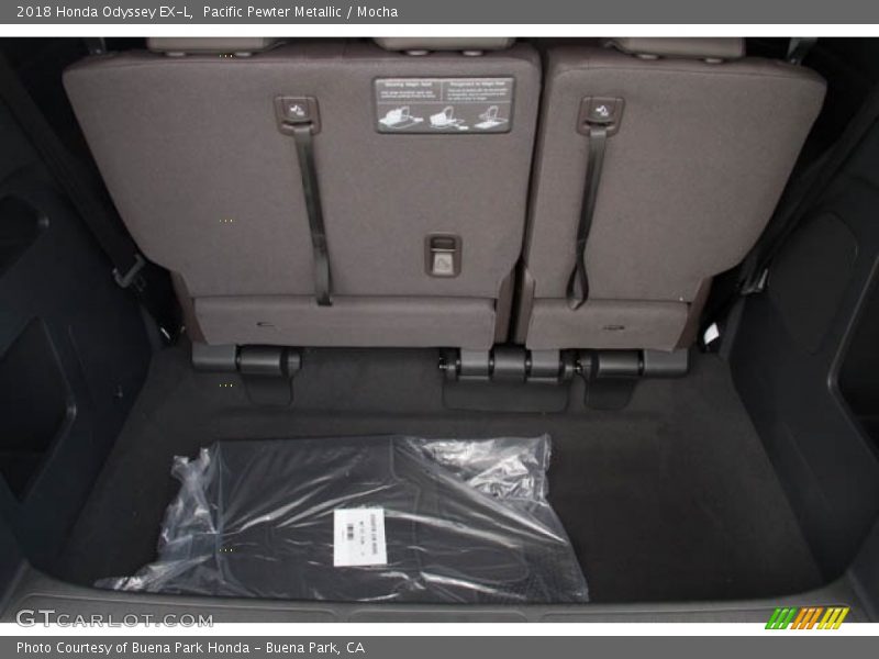Pacific Pewter Metallic / Mocha 2018 Honda Odyssey EX-L