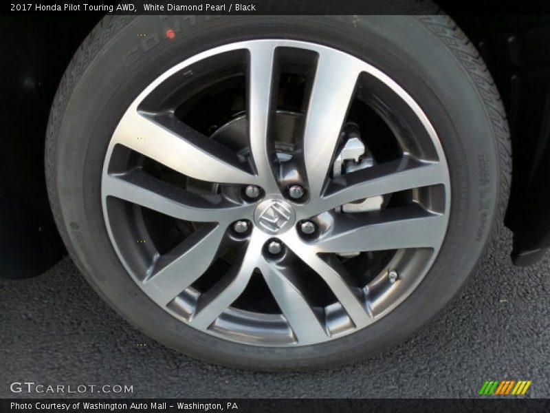 White Diamond Pearl / Black 2017 Honda Pilot Touring AWD
