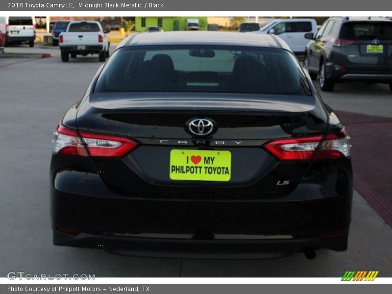 Midnight Black Metallic / Black 2018 Toyota Camry LE