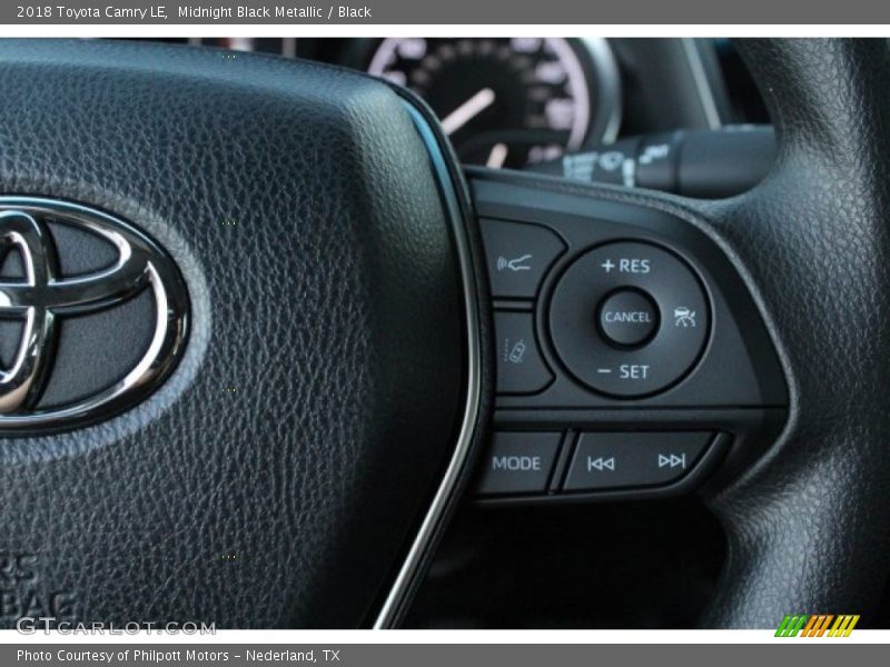 Midnight Black Metallic / Black 2018 Toyota Camry LE