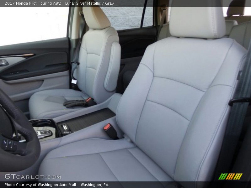 Lunar Silver Metallic / Gray 2017 Honda Pilot Touring AWD