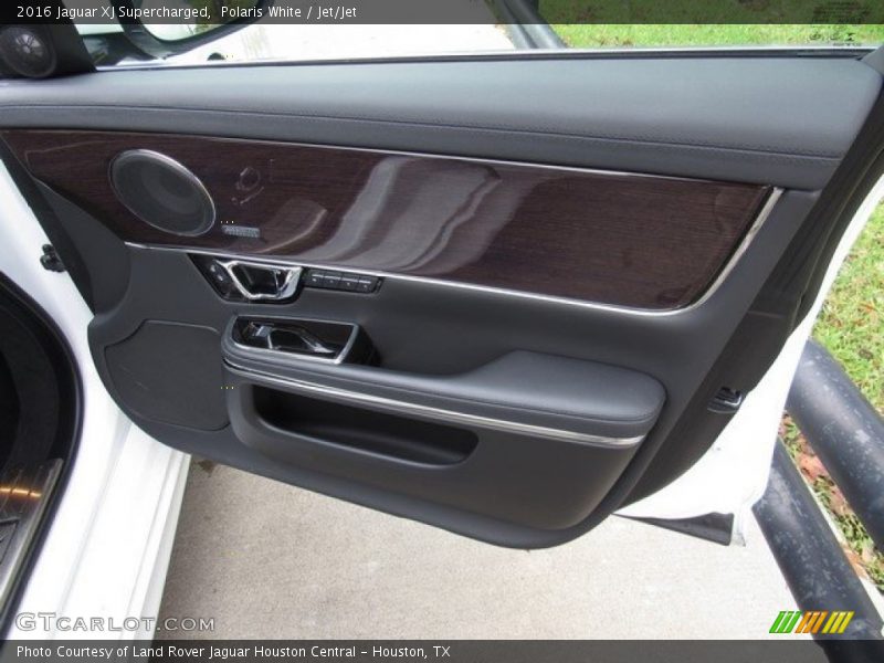 Polaris White / Jet/Jet 2016 Jaguar XJ Supercharged