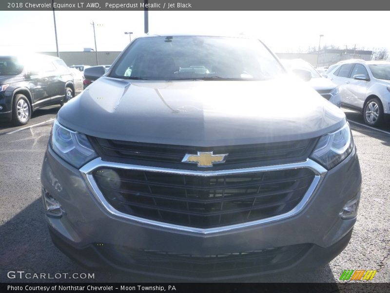 Pepperdust Metallic / Jet Black 2018 Chevrolet Equinox LT AWD