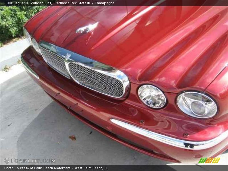 Radiance Red Metallic / Champagne 2006 Jaguar XJ Vanden Plas