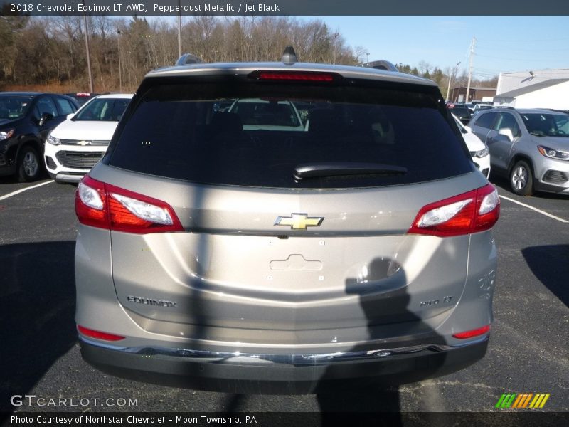 Pepperdust Metallic / Jet Black 2018 Chevrolet Equinox LT AWD