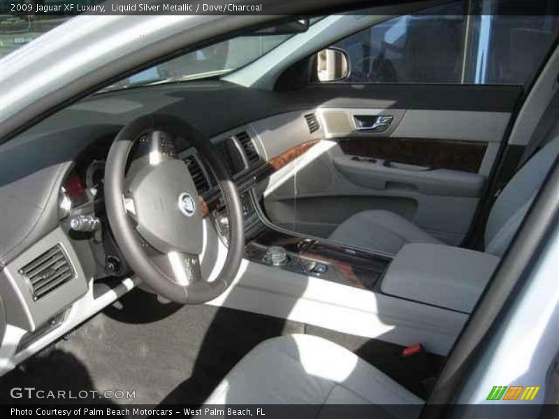 Liquid Silver Metallic / Dove/Charcoal 2009 Jaguar XF Luxury