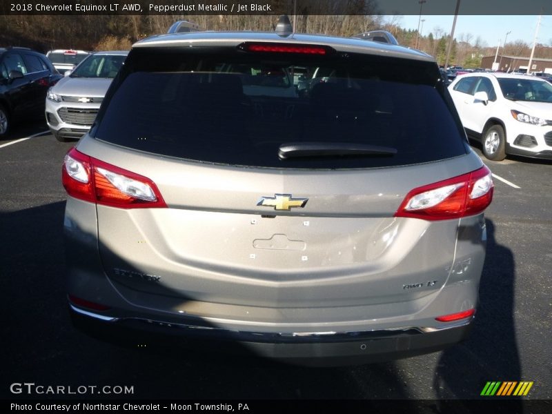 Pepperdust Metallic / Jet Black 2018 Chevrolet Equinox LT AWD
