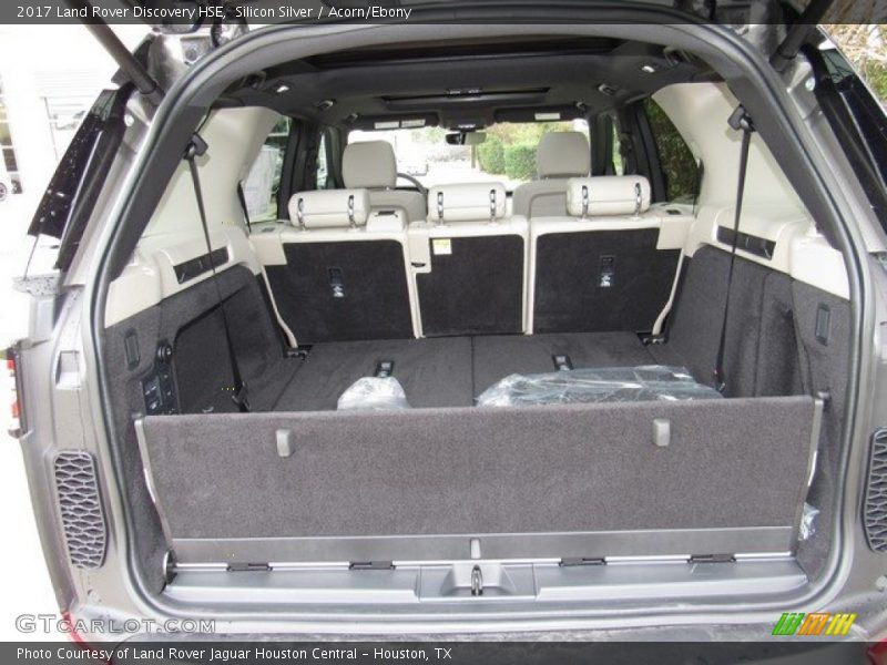 Silicon Silver / Acorn/Ebony 2017 Land Rover Discovery HSE