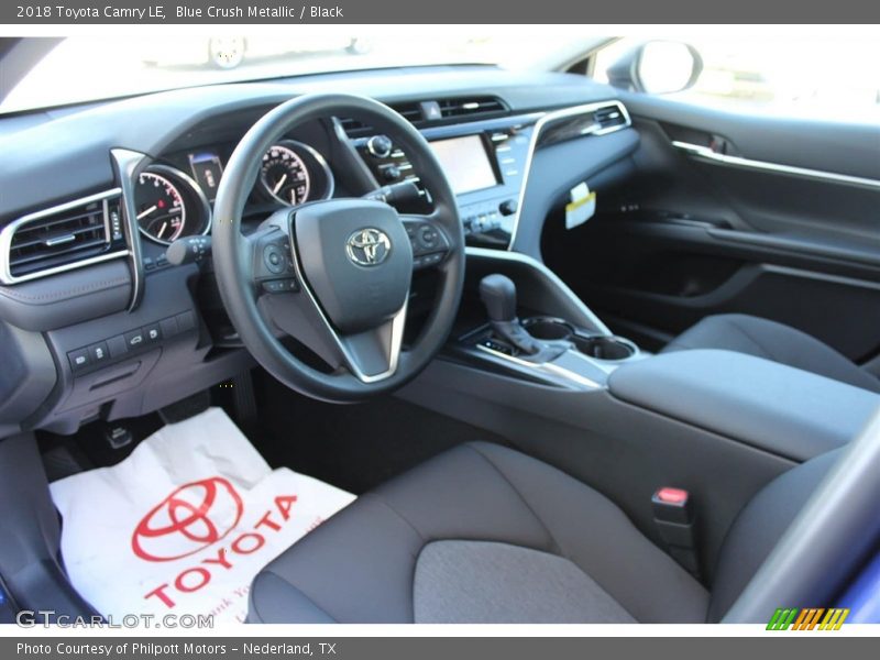 Blue Crush Metallic / Black 2018 Toyota Camry LE