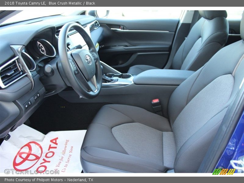 Blue Crush Metallic / Black 2018 Toyota Camry LE