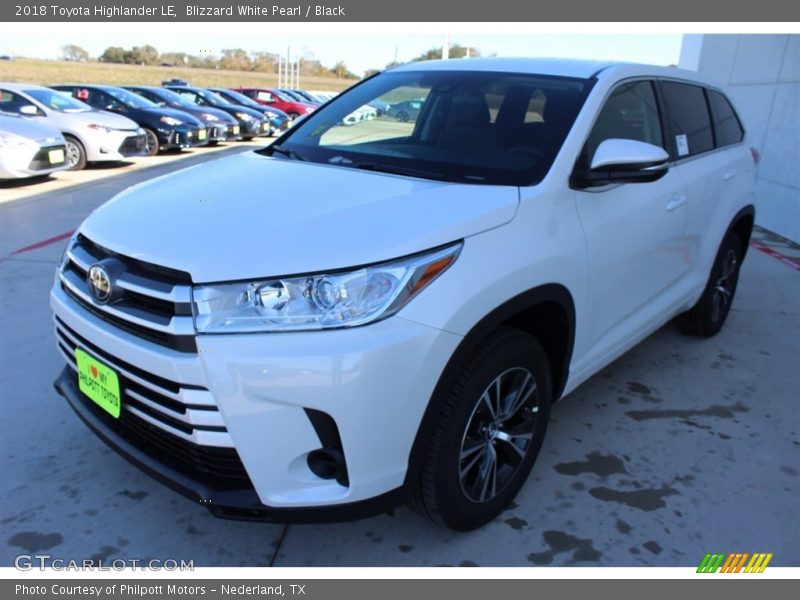 Blizzard White Pearl / Black 2018 Toyota Highlander LE