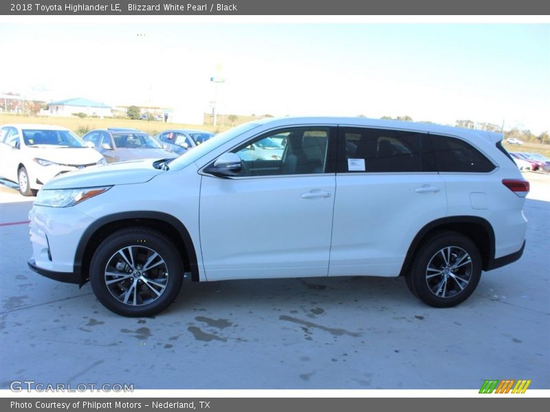 Blizzard White Pearl / Black 2018 Toyota Highlander LE