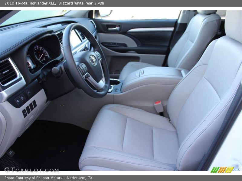 Blizzard White Pearl / Ash 2018 Toyota Highlander XLE