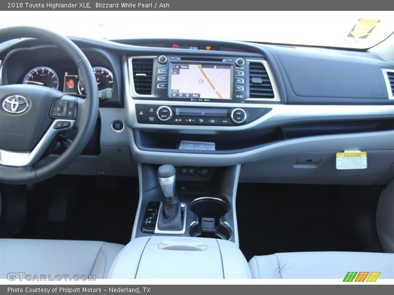 Blizzard White Pearl / Ash 2018 Toyota Highlander XLE