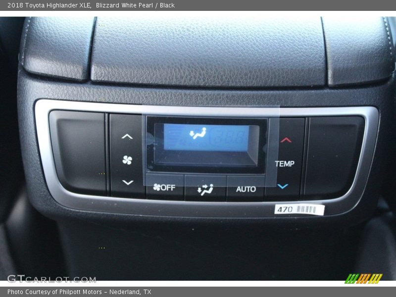 Blizzard White Pearl / Black 2018 Toyota Highlander XLE