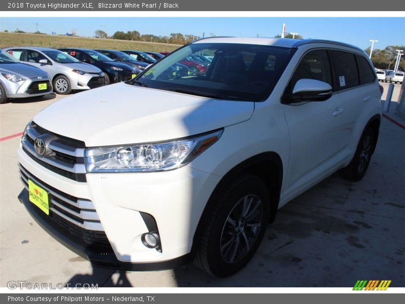 Blizzard White Pearl / Black 2018 Toyota Highlander XLE