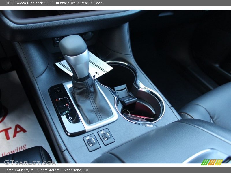 Blizzard White Pearl / Black 2018 Toyota Highlander XLE