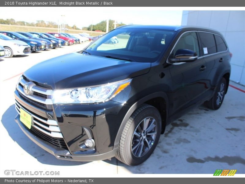 Midnight Black Metallic / Black 2018 Toyota Highlander XLE