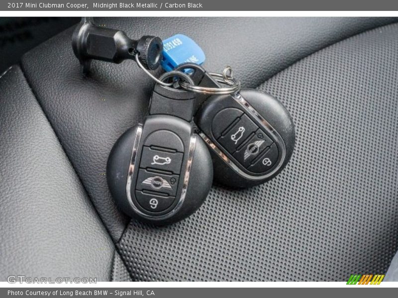 Midnight Black Metallic / Carbon Black 2017 Mini Clubman Cooper