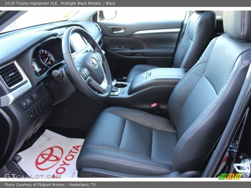 Midnight Black Metallic / Black 2018 Toyota Highlander XLE