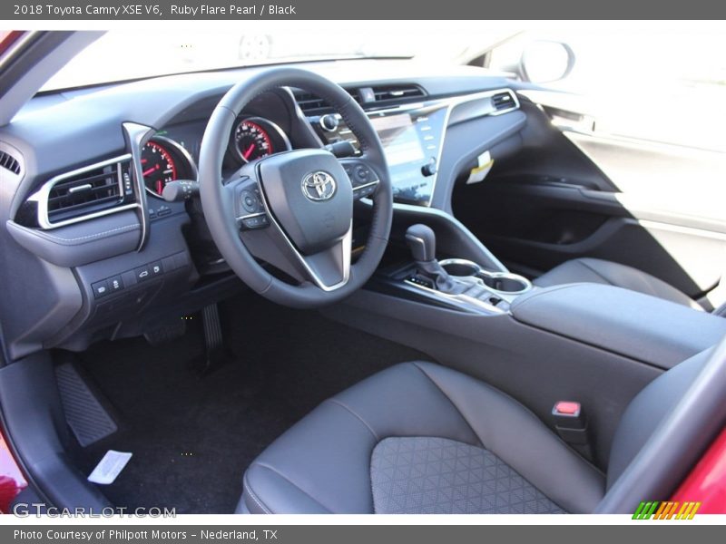 Ruby Flare Pearl / Black 2018 Toyota Camry XSE V6