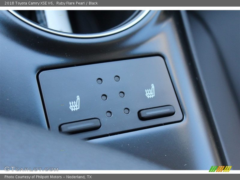 Ruby Flare Pearl / Black 2018 Toyota Camry XSE V6