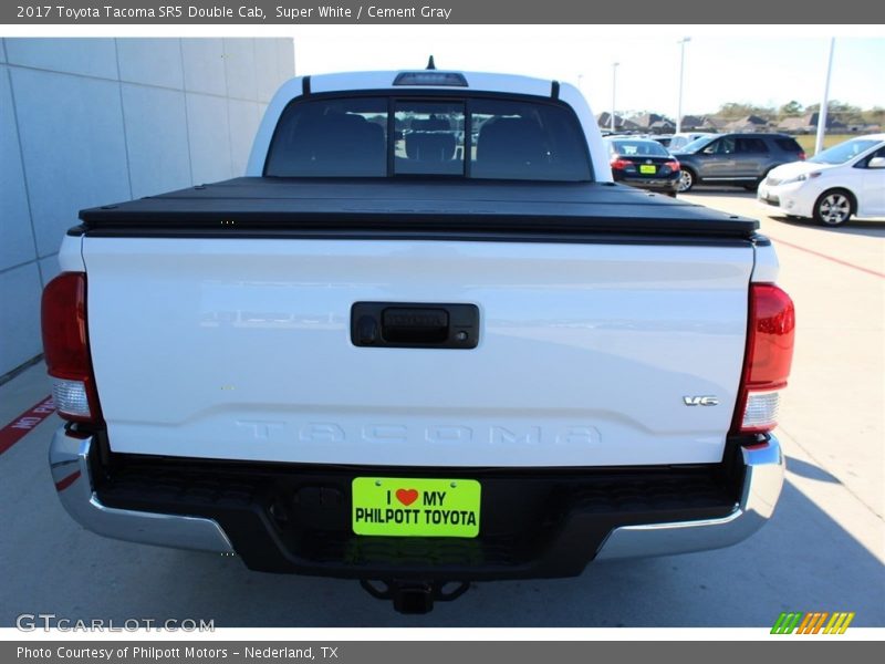 Super White / Cement Gray 2017 Toyota Tacoma SR5 Double Cab