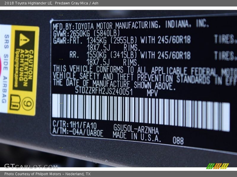 Predawn Gray Mica / Ash 2018 Toyota Highlander LE