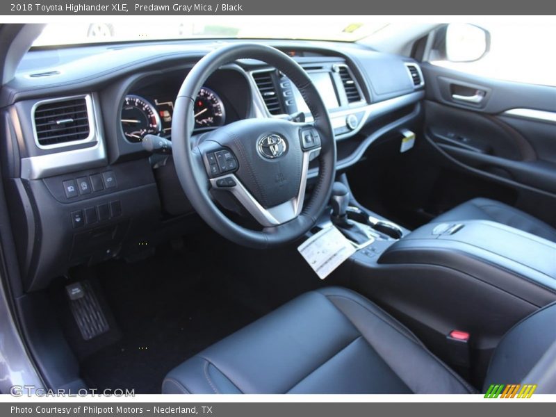 Predawn Gray Mica / Black 2018 Toyota Highlander XLE