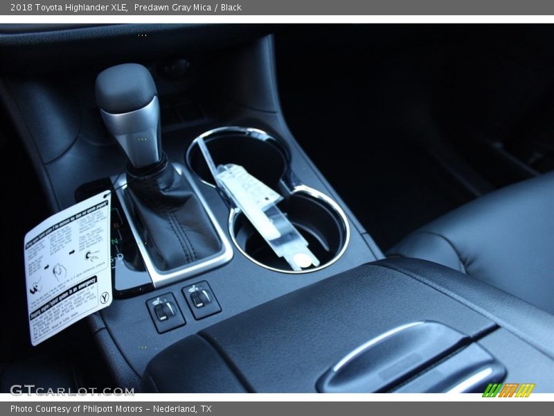 Predawn Gray Mica / Black 2018 Toyota Highlander XLE